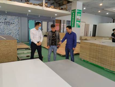 重慶市云陽縣市場監(jiān)管局全面啟動家具用人造板專項整治工作